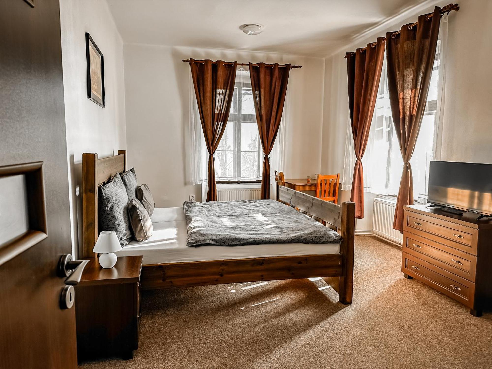 Stara Posta Hotel Telnice Buitenkant foto